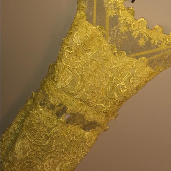 Yellow mini dress - Picture 2 of 3